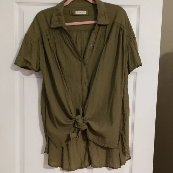 We The Free Olive Green Button-Up Women's Top - Picture 1 of 5
